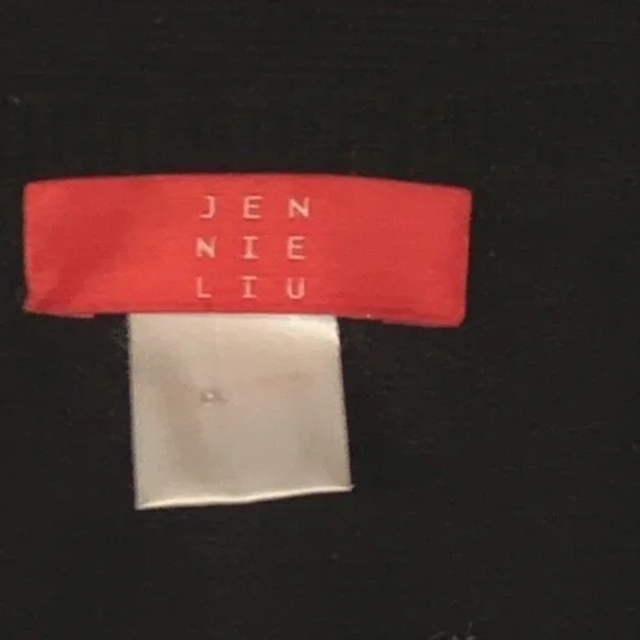 Jennie Liu 100% Cashmere Womans Black V-neck Pullover Sweater Small Quiet Luxury - Picture 4 of 7